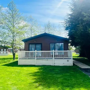  Holiday home The Beak With Hot Tub United Kingdom