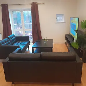  Apartment Centre With Parking